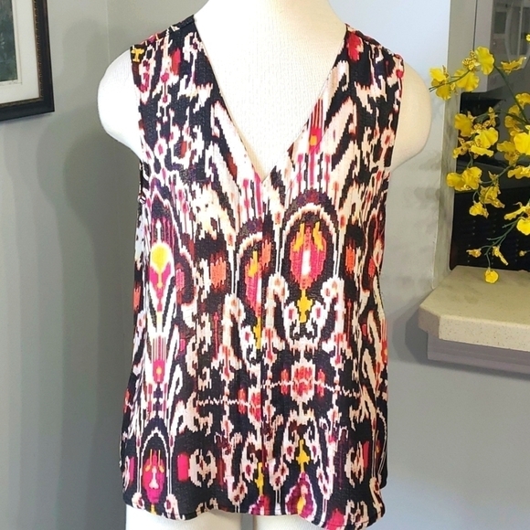 Women's summer sleevless top. By a.n.a. size medium.  V neck great color, design - Picture 1 of 7